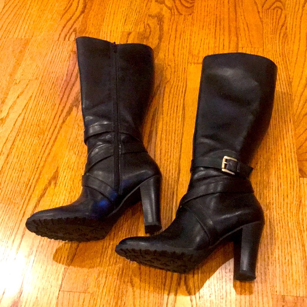 Ladies size 7.5 knee high boots